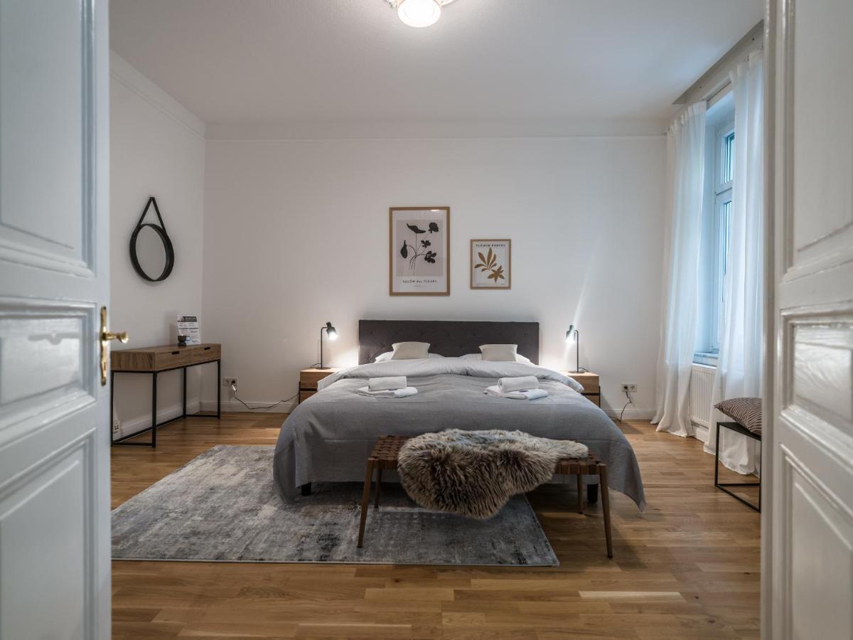 Hochwertige Altbauwohnung Im Modernen Stil In Wiesbaden - Kueche - Terrasse - Wlan - Zentral Luaran gambar