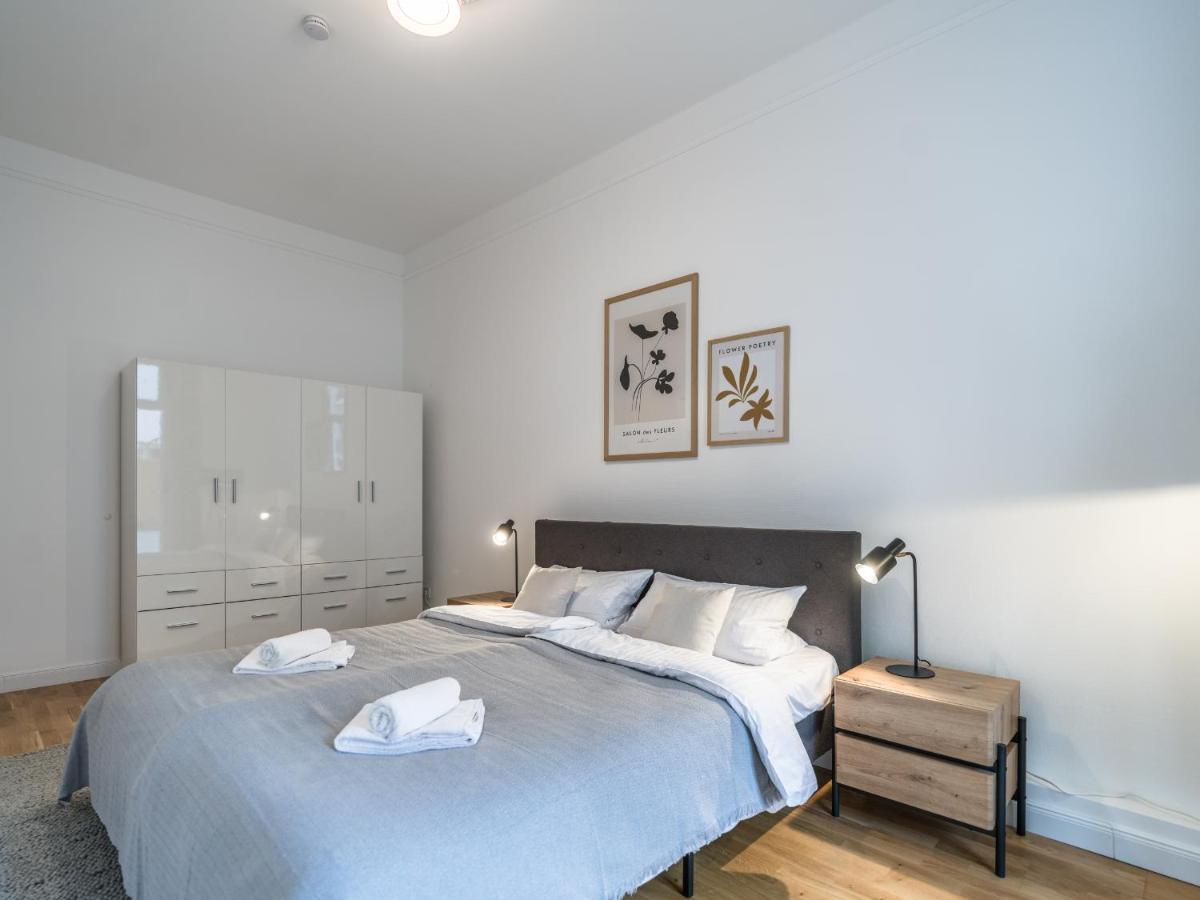 Hochwertige Altbauwohnung Im Modernen Stil In Wiesbaden - Kueche - Terrasse - Wlan - Zentral Luaran gambar