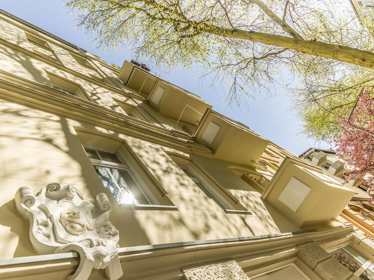 Hochwertige Altbauwohnung Im Modernen Stil In Wiesbaden - Kueche - Terrasse - Wlan - Zentral Luaran gambar
