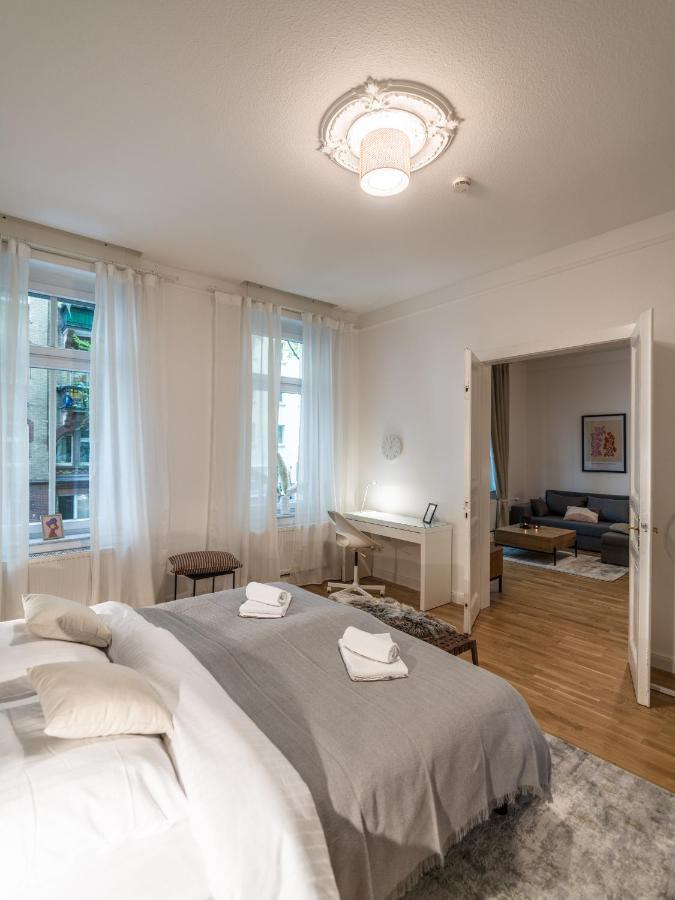 Hochwertige Altbauwohnung Im Modernen Stil In Wiesbaden - Kueche - Terrasse - Wlan - Zentral Luaran gambar